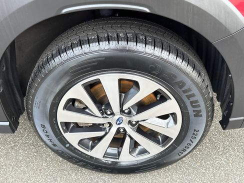 Used 2023 Subaru Outback Premium image 7