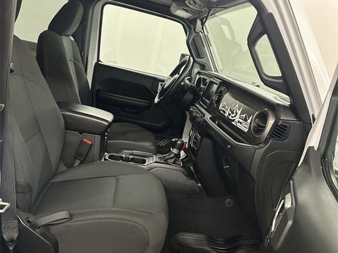 Used 2018 Jeep Wrangler Sport w/ Quick Order Package 24S image 34