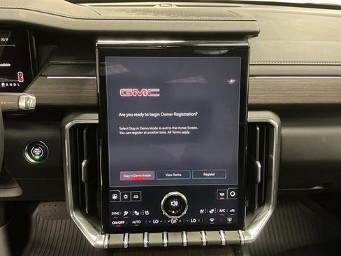 New 2026 GMC Acadia Denali w/ Super Cruise Package AWD/4WD image 31