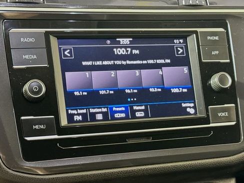 Used 2023 Volkswagen Tiguan S FWD image 12