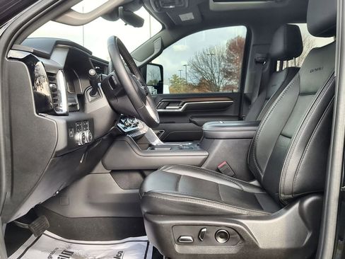 Used 2024 GMC Sierra 2500 Denali w/ Denali Reserve Package image 20