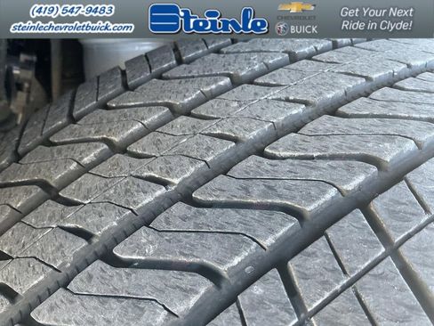 Used 2024 Cadillac Escalade Premium Luxury Platinum w/ Heavy-Duty Trailer Package image 12