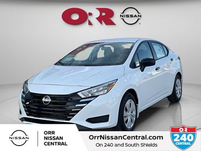 Used 2025 Nissan Versa S w/ Trunk Package