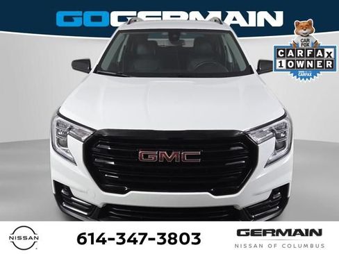 Used 2023 GMC Terrain SLT w/ Elevation Edition AWD/4WD image 2