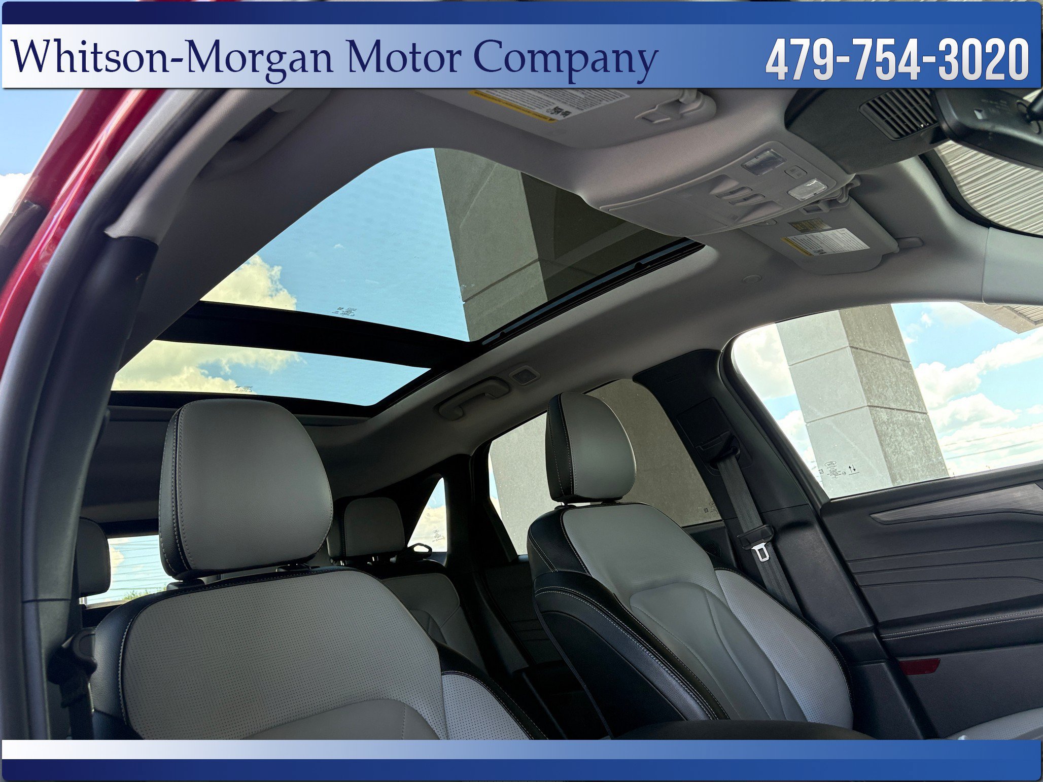 Used 2025 Ford Escape Platinum w/ Premium Technology Package AWD/4WD image 38
