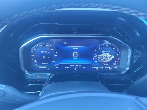 Used 2024 Chevrolet Silverado 2500 LT image 17