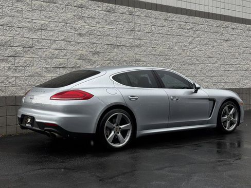 Used 2014 Porsche Panamera S image 16
