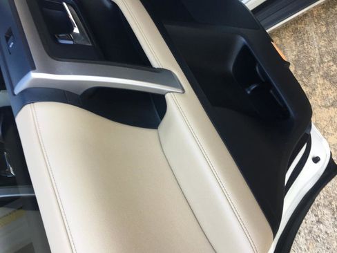 Used 2016 Toyota 4Runner Limited image 13