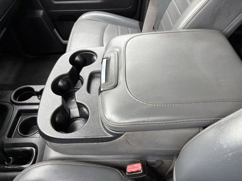 Used 2017 RAM 2500 ST w/ Protection Group image 21