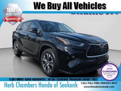 Used 2023 Toyota Highlander XLE