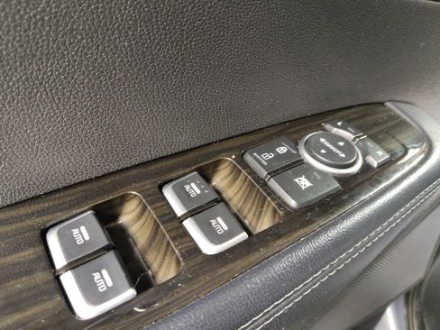 Used 2020 Kia Sorento EX image 27