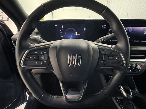 Used 2024 Buick Envista Preferred w/ Convenience I Package image 33