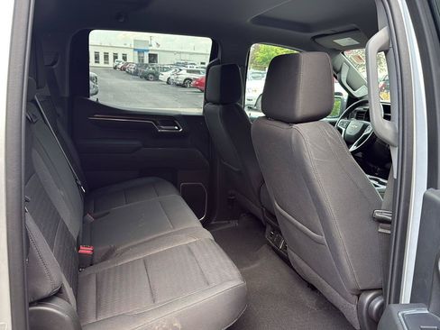 Used 2022 Chevrolet Silverado 1500 LT AWD/4WD image 11