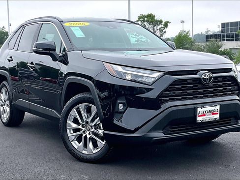 Used 2025 Toyota RAV4 XLE Premium w/ Weather Package AWD/4WD image 2