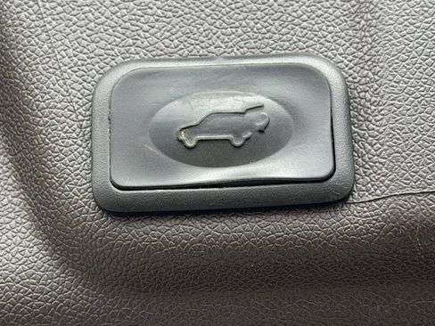 Used 2017 Buick Enclave Premium w/ Experience Buick Package image 27