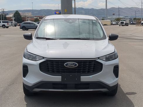 Used 2025 Ford Escape Active AWD/4WD image 8