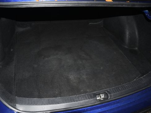 Used 2022 Toyota Corolla SE w/ SE Premium Package image 16