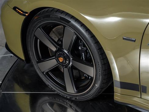 Certified 2026 Porsche 911 GTS RWD image 25