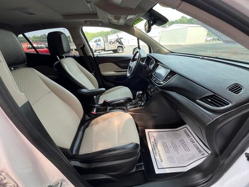 Used 2017 Buick Encore Preferred FWD image 17