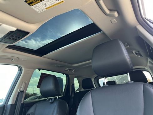 Certified 2024 Nissan Rogue SL w/ SL Premium Package image 24