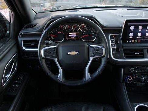 Used 2021 Chevrolet Tahoe LT w/ LT Signature Package image 17