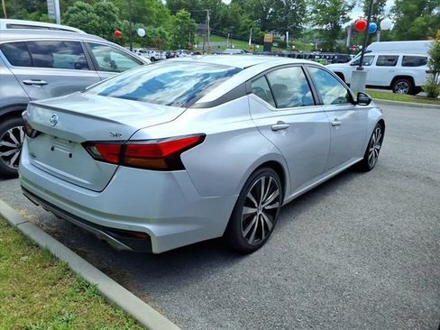 Used 2022 Nissan Altima 2.5 SR FWD image 7