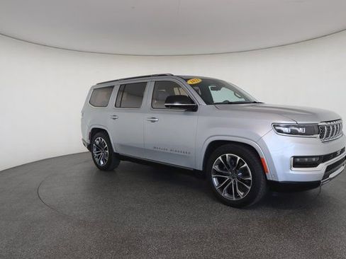 Used 2023 Jeep Grand Wagoneer Series III AWD/4WD image 26