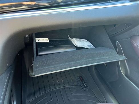 Used 2023 Cadillac XT6 Premium Luxury image 37