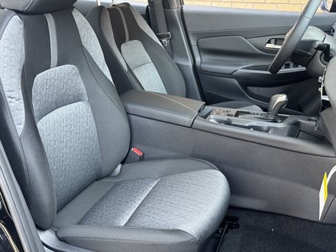 New 2026 Nissan Sentra SV w/ SV Convenience Package FWD image 6