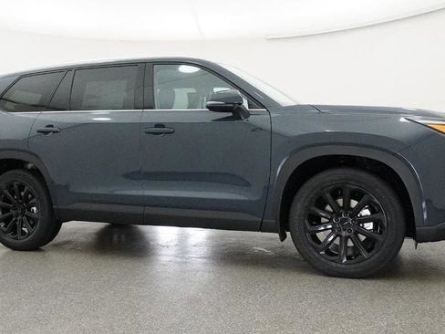 New 2026 Toyota Grand Highlander XLE image 28