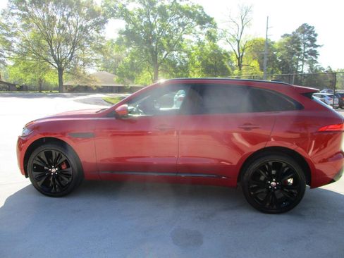 Used 2020 Jaguar F-PACE S image 24