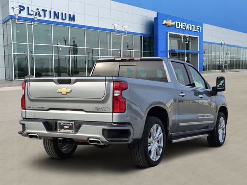 Used 2025 Chevrolet Silverado 1500 High Country w/ High Country Premium Package image 5