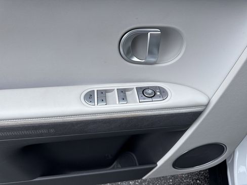 Certified 2023 Hyundai Ioniq 5 SEL w/ Cargo Package image 18