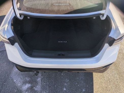 New 2026 Nissan Sentra SR w/ Floor Mat Package FWD image 46