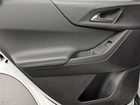 Used 2025 Chevrolet Equinox LT image 27