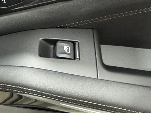 New 2026 BMW X7 xDrive40i w/ M Sport Package AWD/4WD image 25