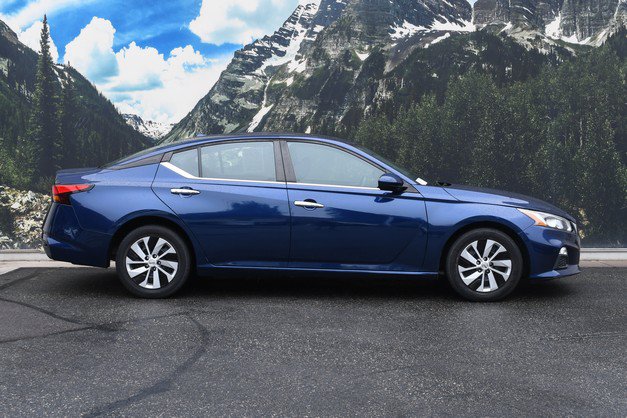 Used 2020 Nissan Altima 2.5 S FWD image 2