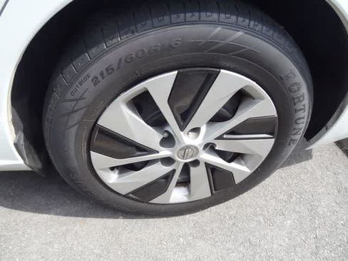 Used 2020 Nissan Altima 2.5 S FWD image 8