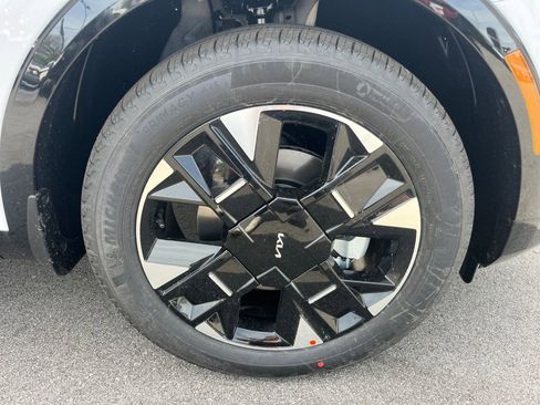 New 2026 Kia Sportage SX AWD/4WD image 11