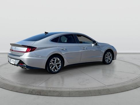Used 2023 Hyundai Sonata SEL w/ Convenience Package FWD image 8