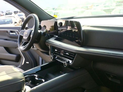 Used 2026 Chevrolet Suburban Premier w/ Sun And Tow Package image 35