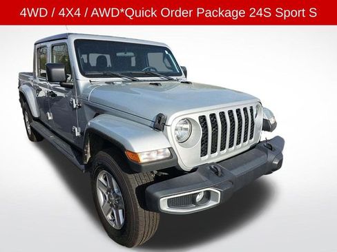 Used 2023 Jeep Gladiator Sport AWD/4WD image 4