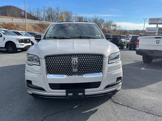 Used 2023 Lincoln Navigator Reserve video 2