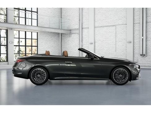 Used 2025 Mercedes-Benz CLE 450 4MATIC Cabriolet image 16