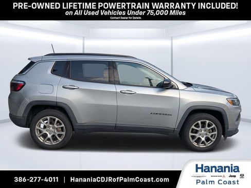 Used 2022 Jeep Compass Latitude AWD/4WD image 2