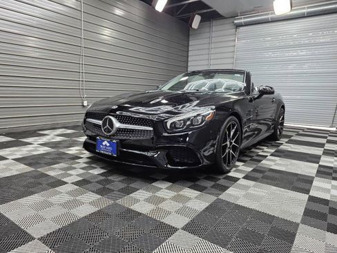Used 2018 Mercedes-Benz SL 550 image 42