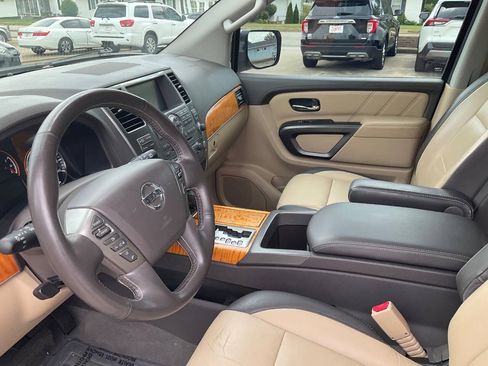 Used 2015 Nissan Armada Platinum w/ Platinum Reserve Package RWD image 11