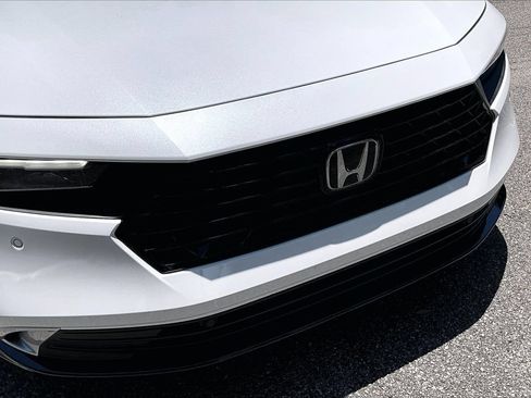 Used 2024 Honda Accord Touring image 34