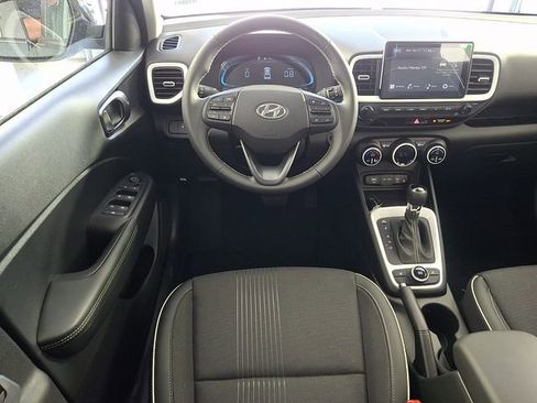 New 2026 Hyundai Venue SEL FWD image 9