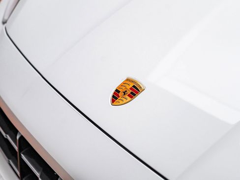 Used 2025 Porsche Cayenne GTS image 15